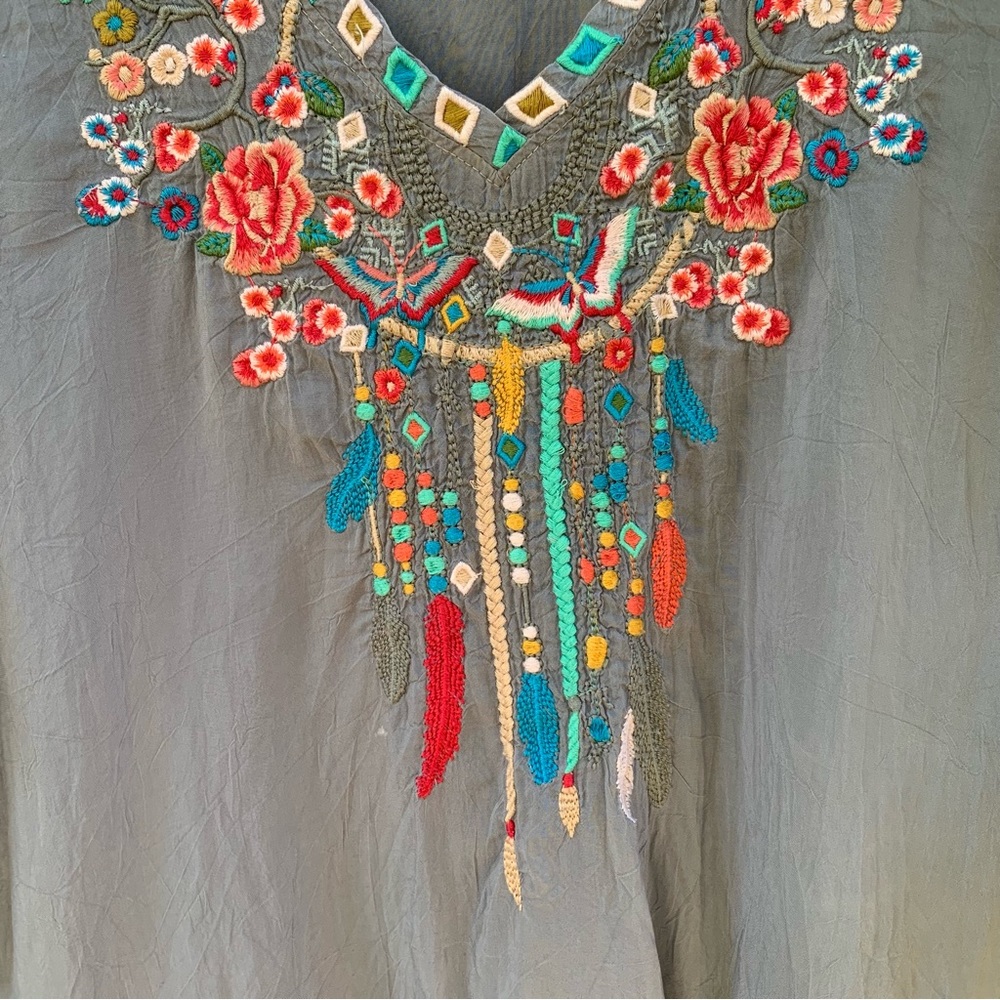 Johnny Was Blouse Womens S Boho Embroidered Short Sleeve Vneck Gray Multicolor - Picture 4 of 16